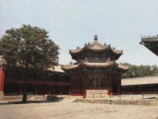 Отреставрированный павильон Вэньшутин