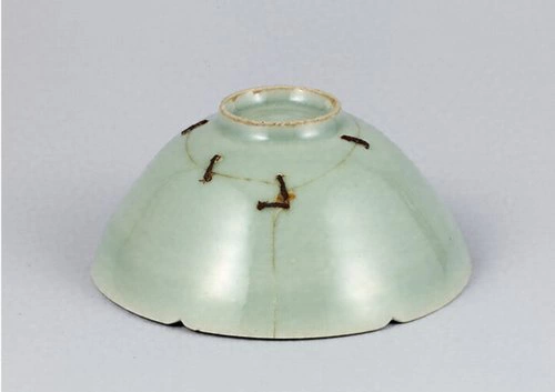 Чаша из селадона «Бако:хан». Токийский национальный музей