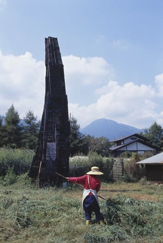Инсталляция на летнем фестивале Хакусю. 1998